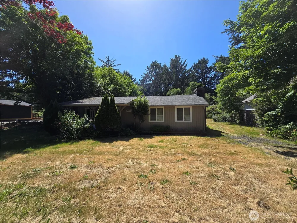 2225 State Route 105 Grayland, WA 98547