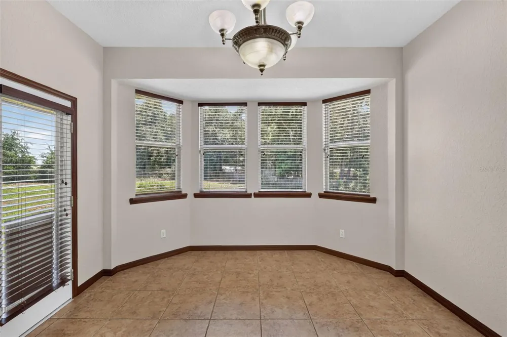4617 ROUND LAKE ROAD Apopka, FL 32712