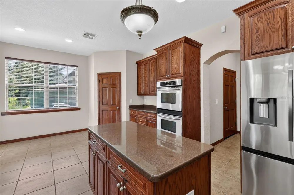 4617 ROUND LAKE ROAD Apopka, FL 32712