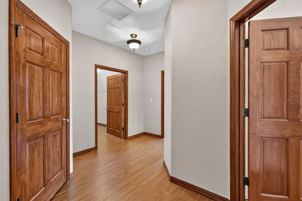 4617 ROUND LAKE ROAD Apopka, FL 32712