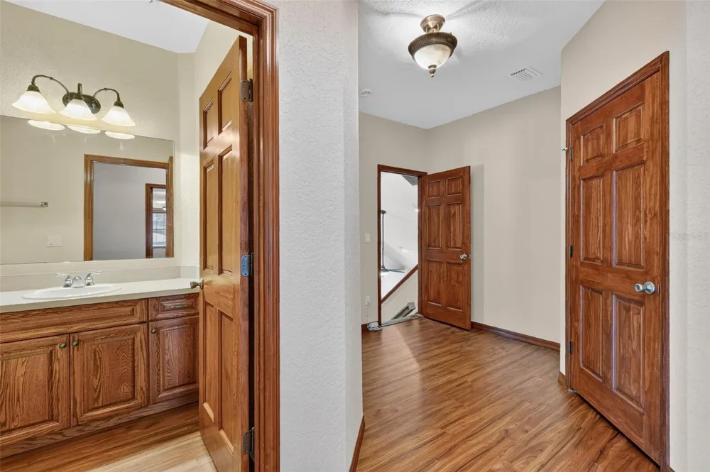 4617 ROUND LAKE ROAD Apopka, FL 32712