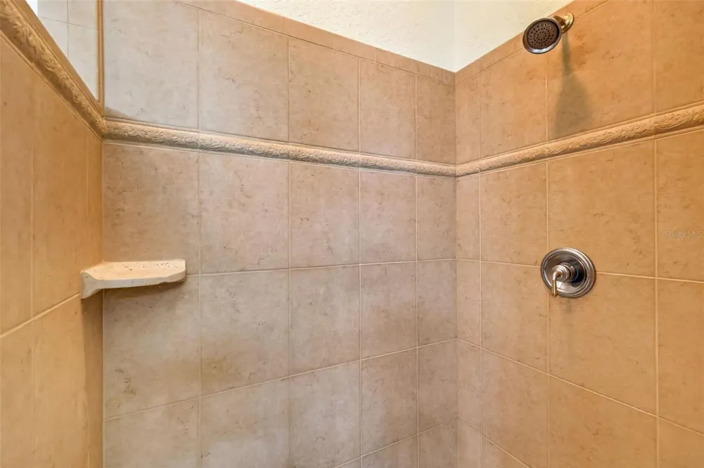 4617 ROUND LAKE ROAD Apopka, FL 32712
