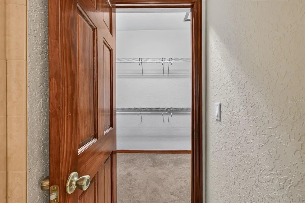 4617 ROUND LAKE ROAD Apopka, FL 32712