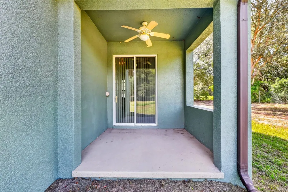 4617 ROUND LAKE ROAD Apopka, FL 32712
