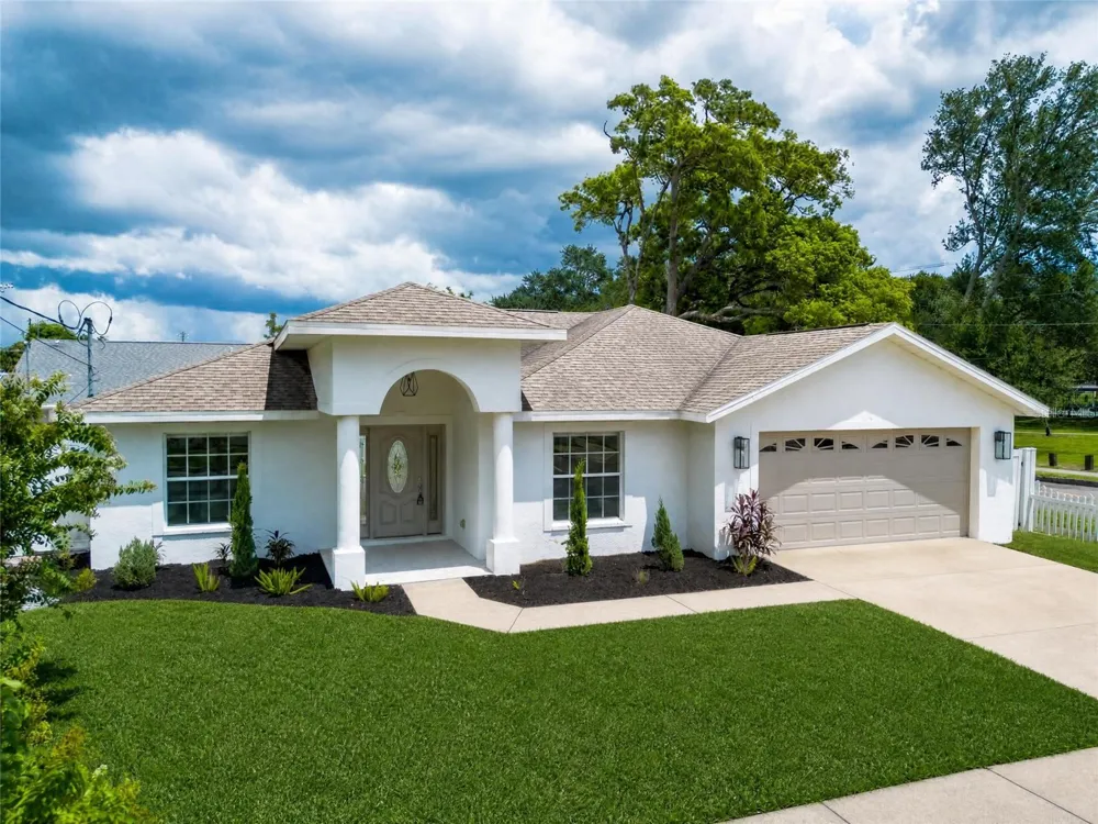 2001 LINCOLN AVENUE Tampa, FL 33607