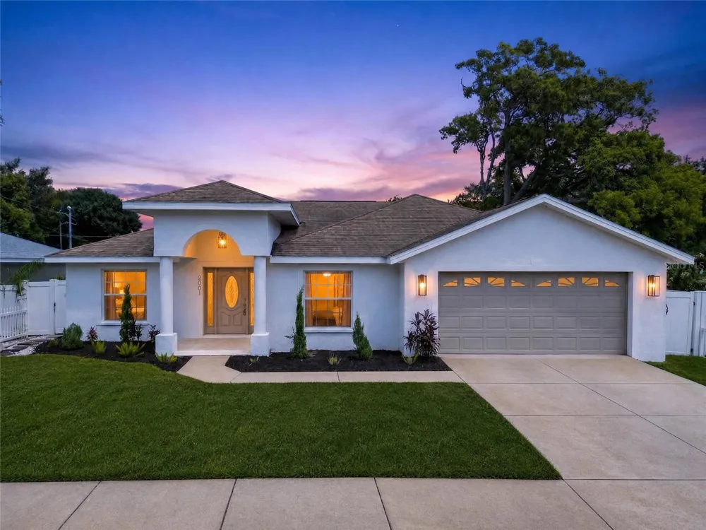 2001 LINCOLN AVENUE Tampa, FL 33607