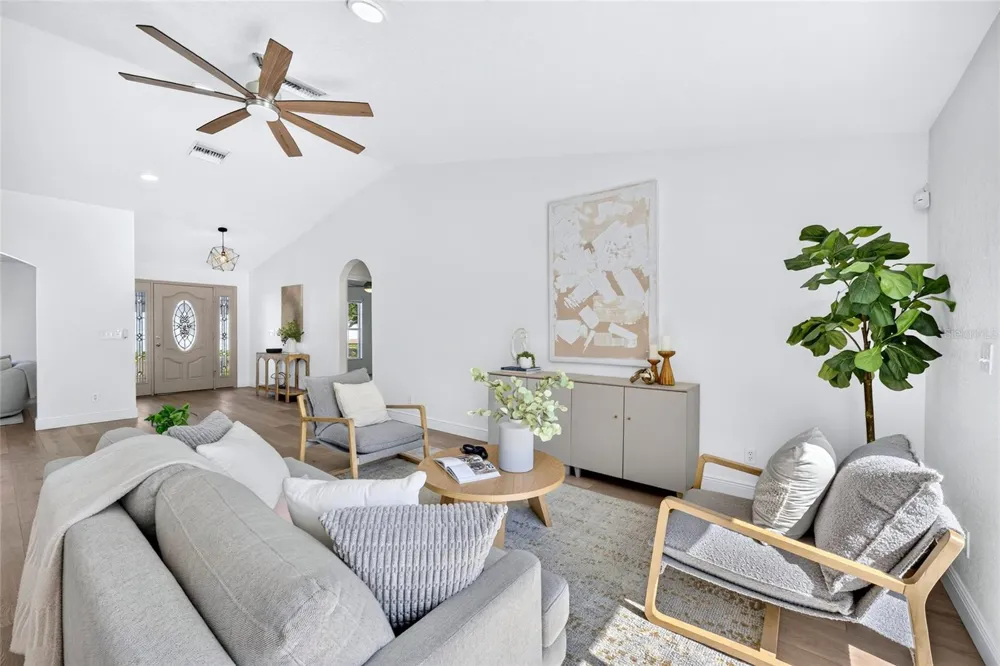 2001 LINCOLN AVENUE Tampa, FL 33607