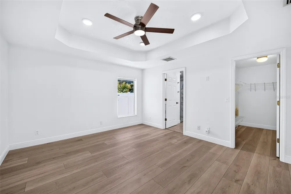 2001 LINCOLN AVENUE Tampa, FL 33607