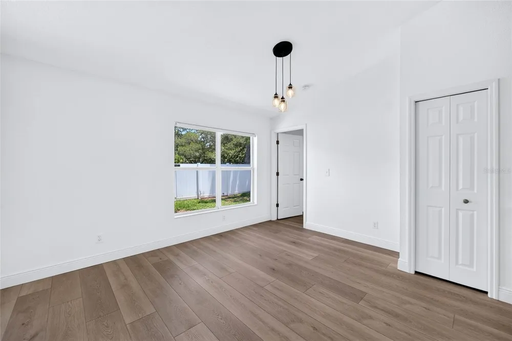 2001 LINCOLN AVENUE Tampa, FL 33607