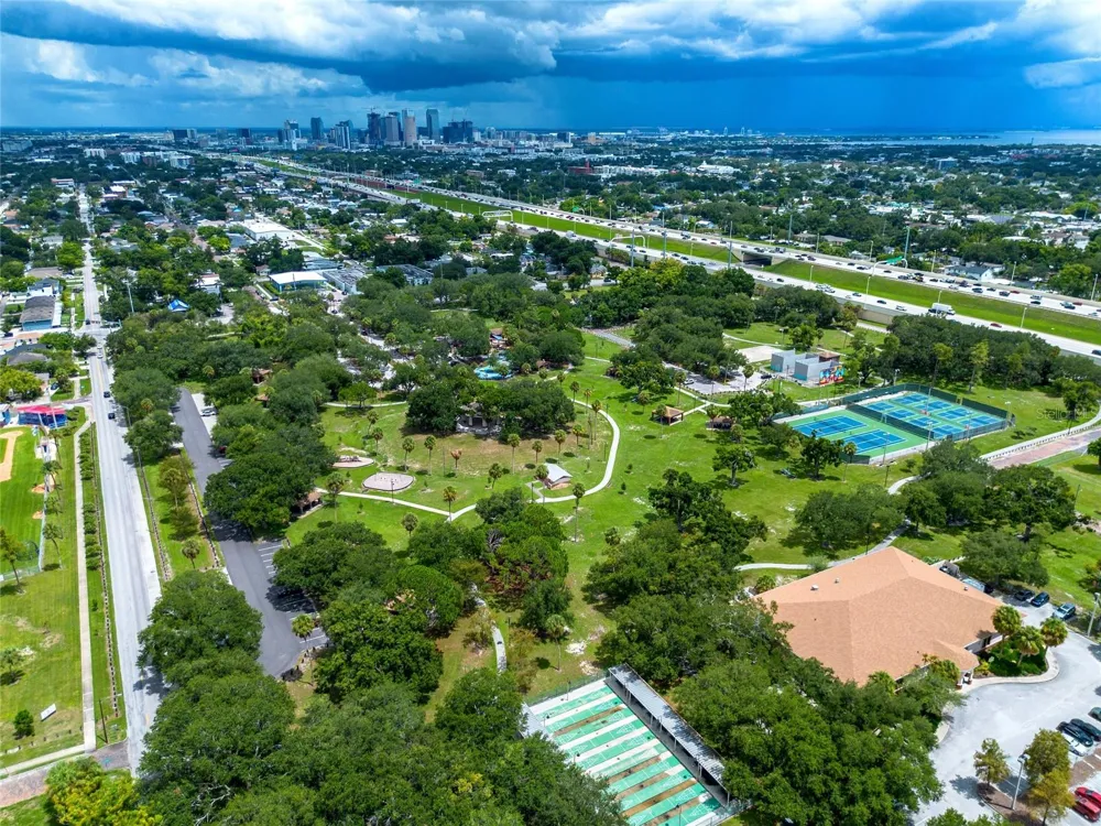 2001 LINCOLN AVENUE Tampa, FL 33607