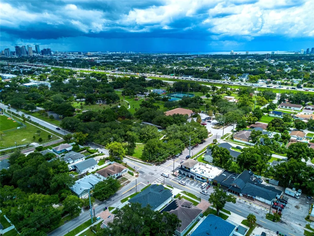 2001 LINCOLN AVENUE Tampa, FL 33607