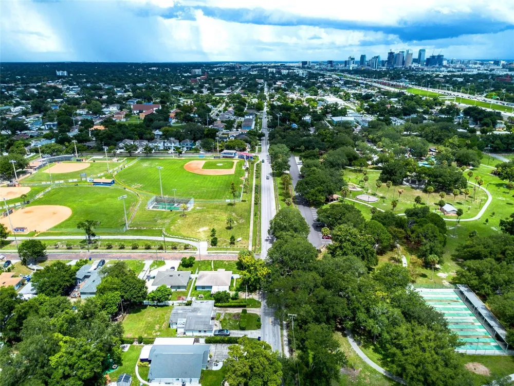 2001 LINCOLN AVENUE Tampa, FL 33607