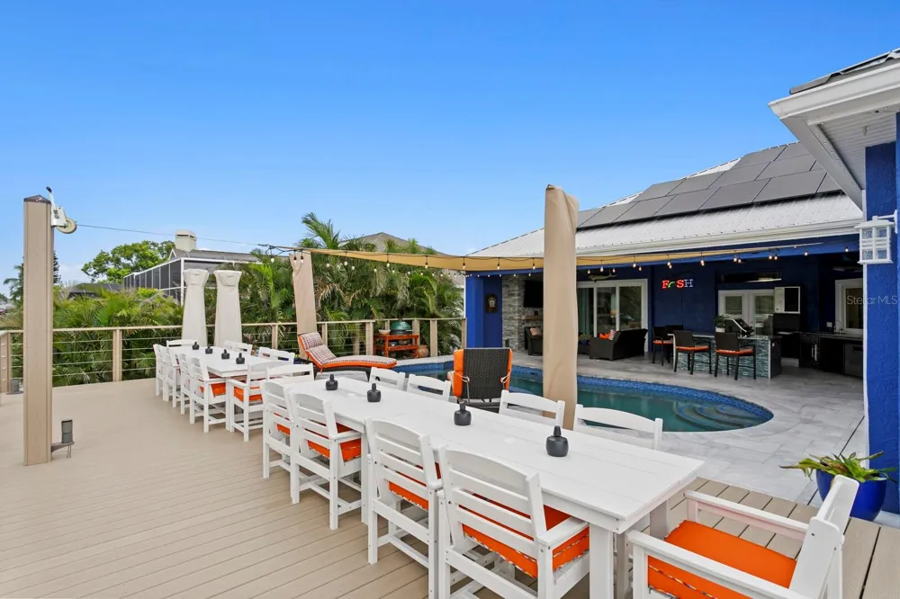 704 EAGLE LANE Apollo Beach, FL 33572