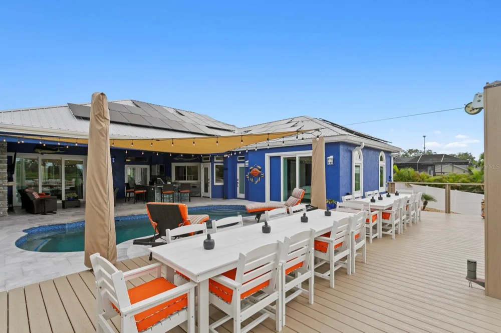 704 EAGLE LANE Apollo Beach, FL 33572