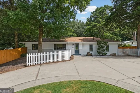 414 Charles PL