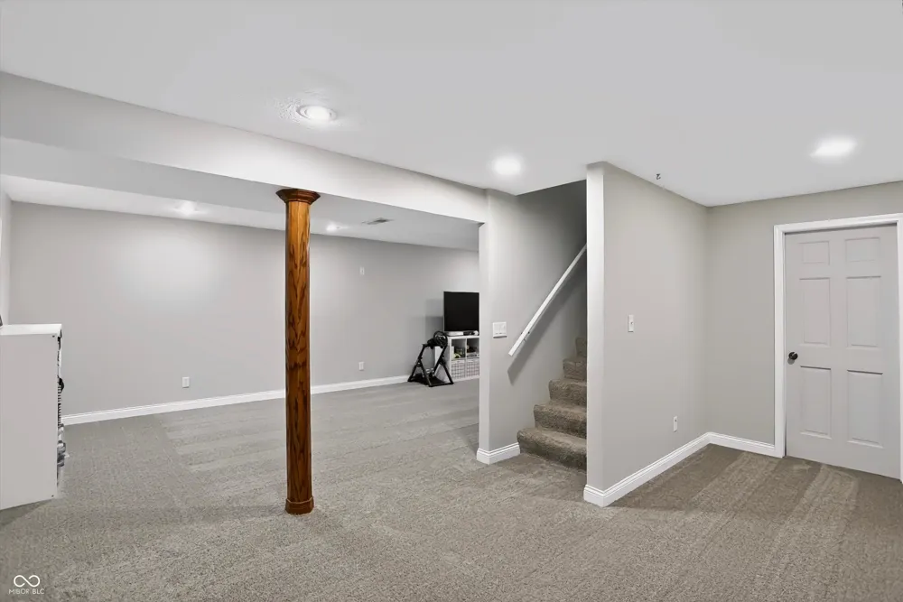 10407 Runview Circle Fishers, IN 46038