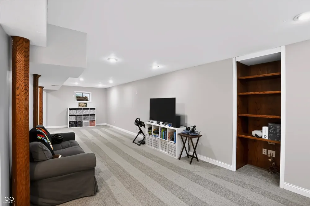 10407 Runview Circle Fishers, IN 46038