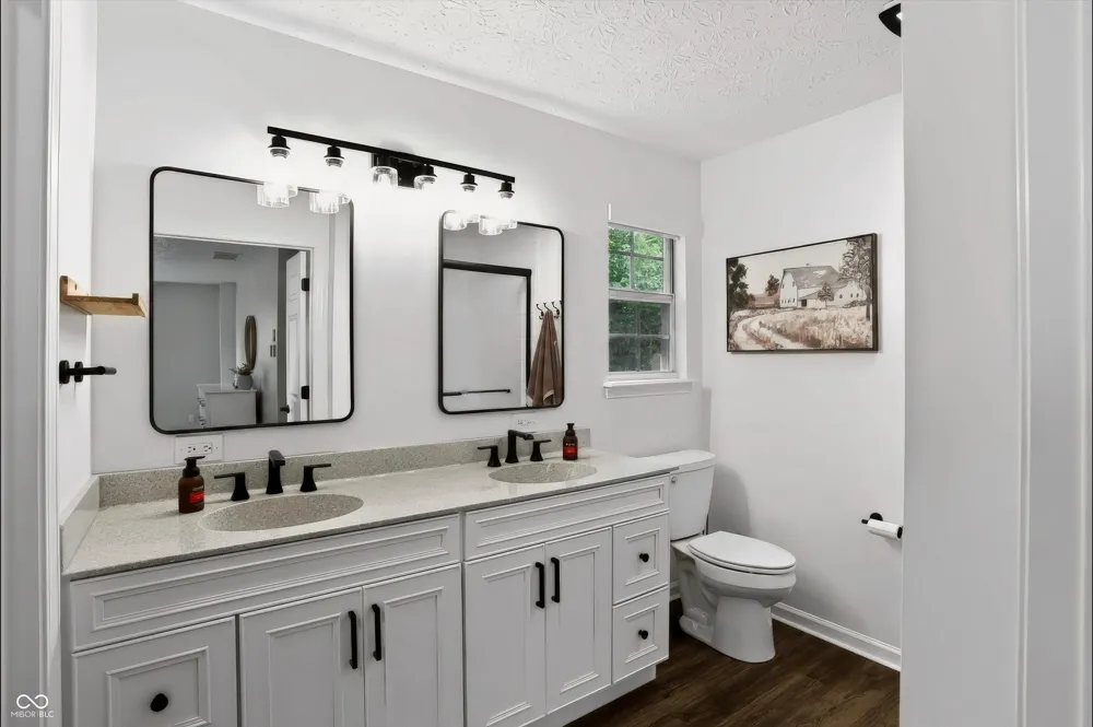 10407 Runview Circle Fishers, IN 46038