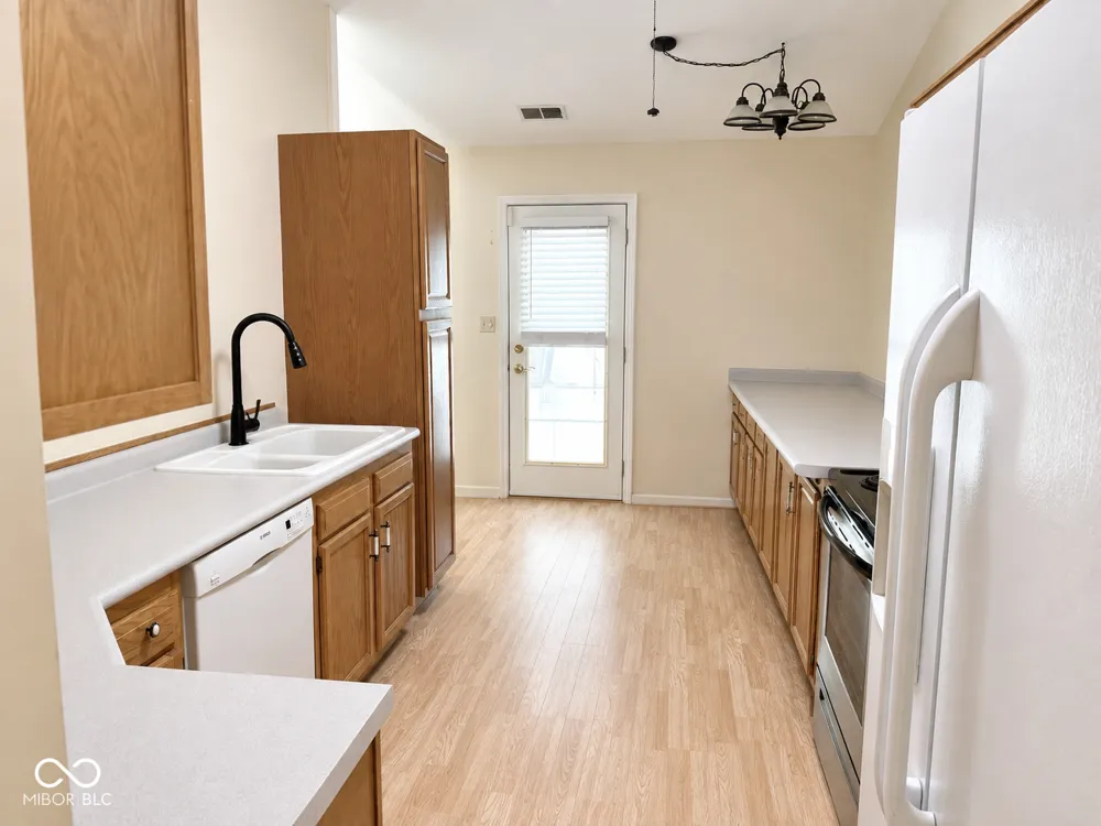 1067 Taurus Lane Franklin, IN 46131