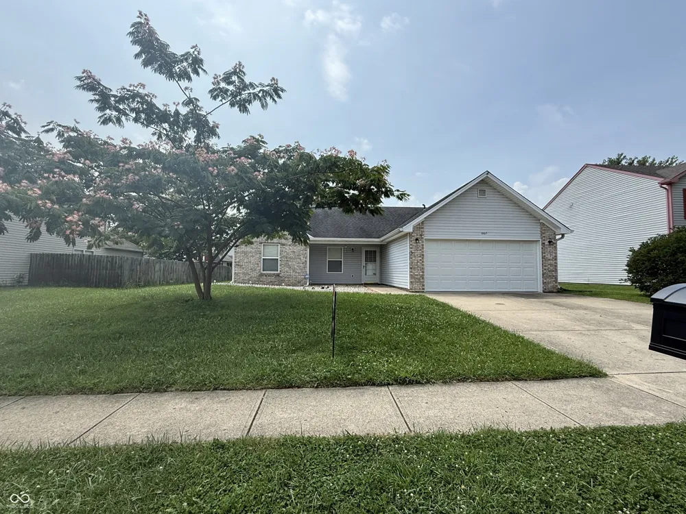 1067 Taurus Lane Franklin, IN 46131