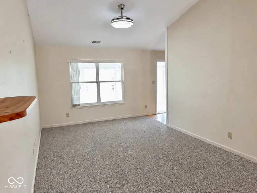 1067 Taurus Lane Franklin, IN 46131