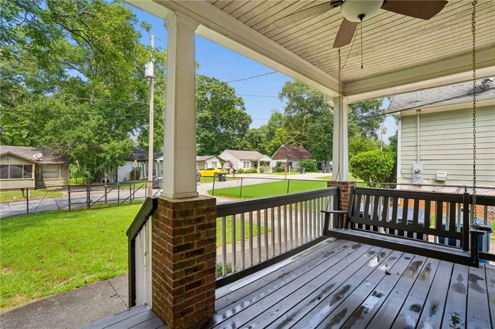 1912 E Farris Avenue East Point, GA 30344