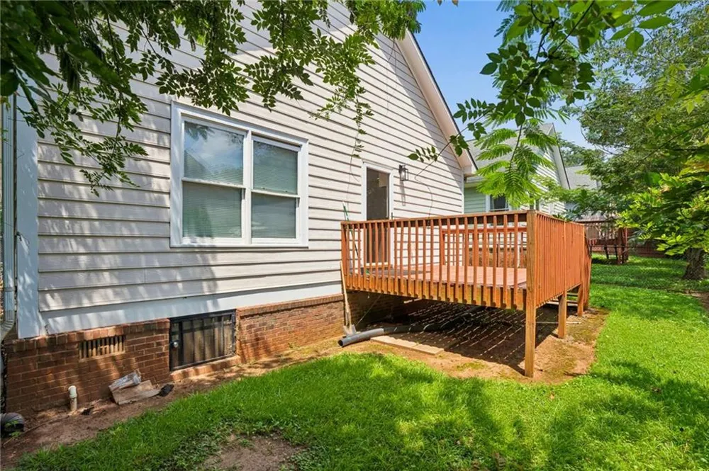 1912 E Farris Avenue East Point, GA 30344