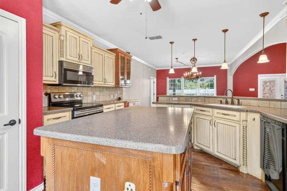 8852 Fm 603 Clyde, TX 79510