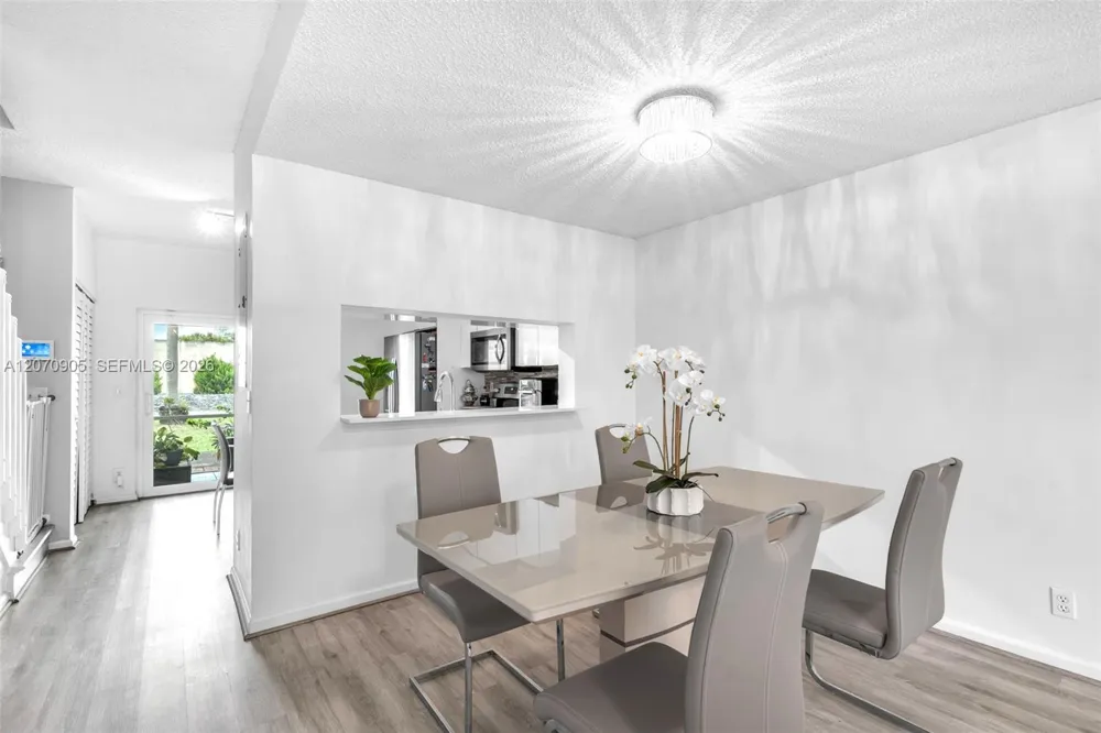 9925 NW 57th Manor Coral Springs, FL 33076