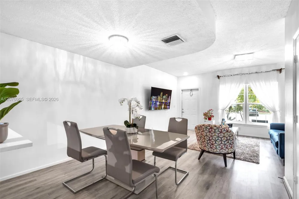 9925 NW 57th Manor Coral Springs, FL 33076