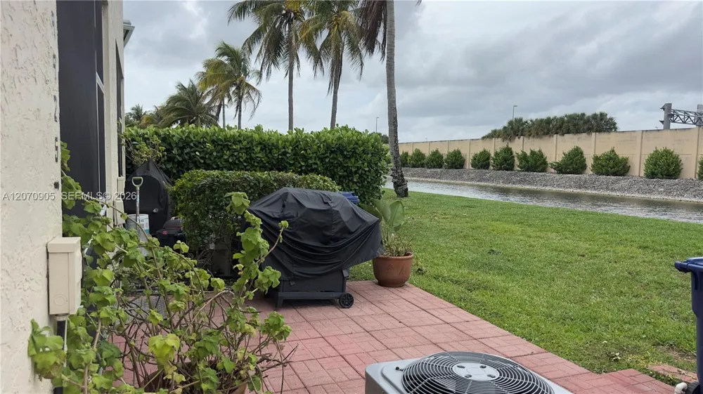 9925 NW 57th Manor Coral Springs, FL 33076