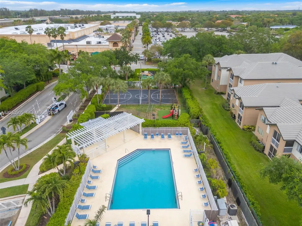 9925 NW 57th Manor Coral Springs, FL 33076