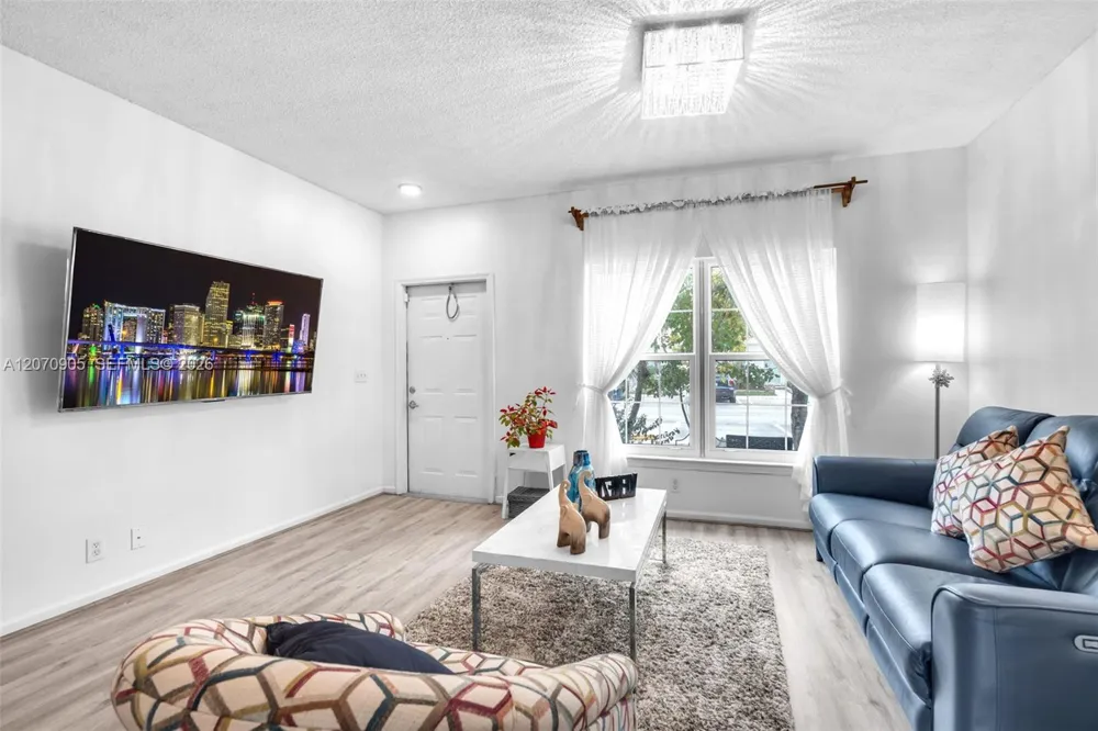 9925 NW 57th Manor Coral Springs, FL 33076
