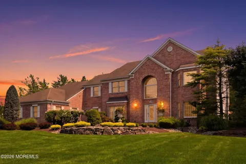 319 Valley View Circle