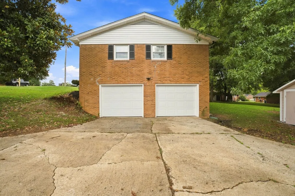 1308 Bagley Dr Fayetteville, TN 37334