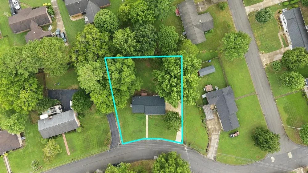 1308 Bagley Dr Fayetteville, TN 37334