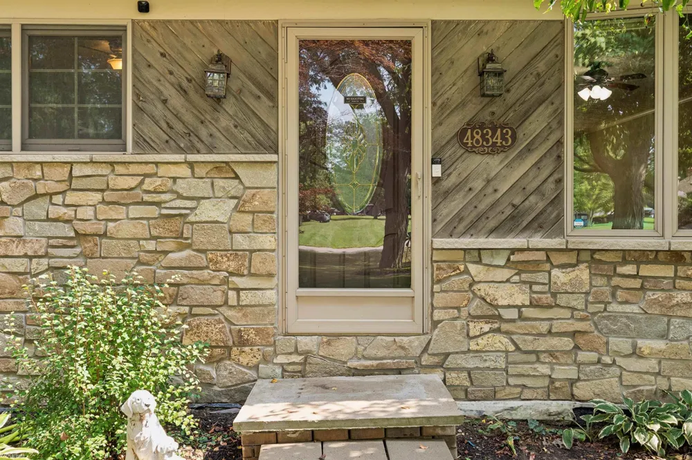 48343 Forbes Drive Chesterfield Township, MI 48047