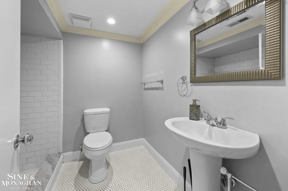 779 Saint Clair Street Grosse Pointe City, MI 48230