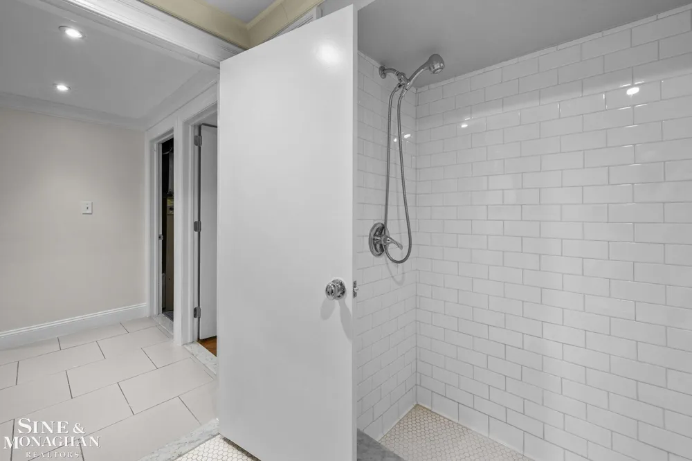779 Saint Clair Street Grosse Pointe City, MI 48230