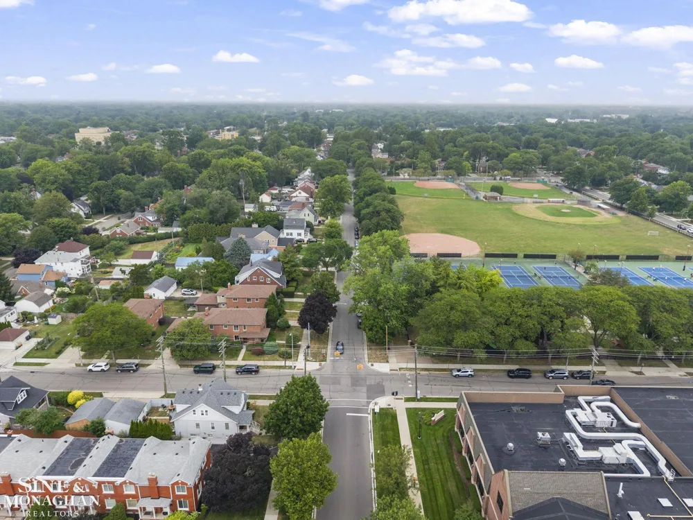 779 Saint Clair Street Grosse Pointe City, MI 48230