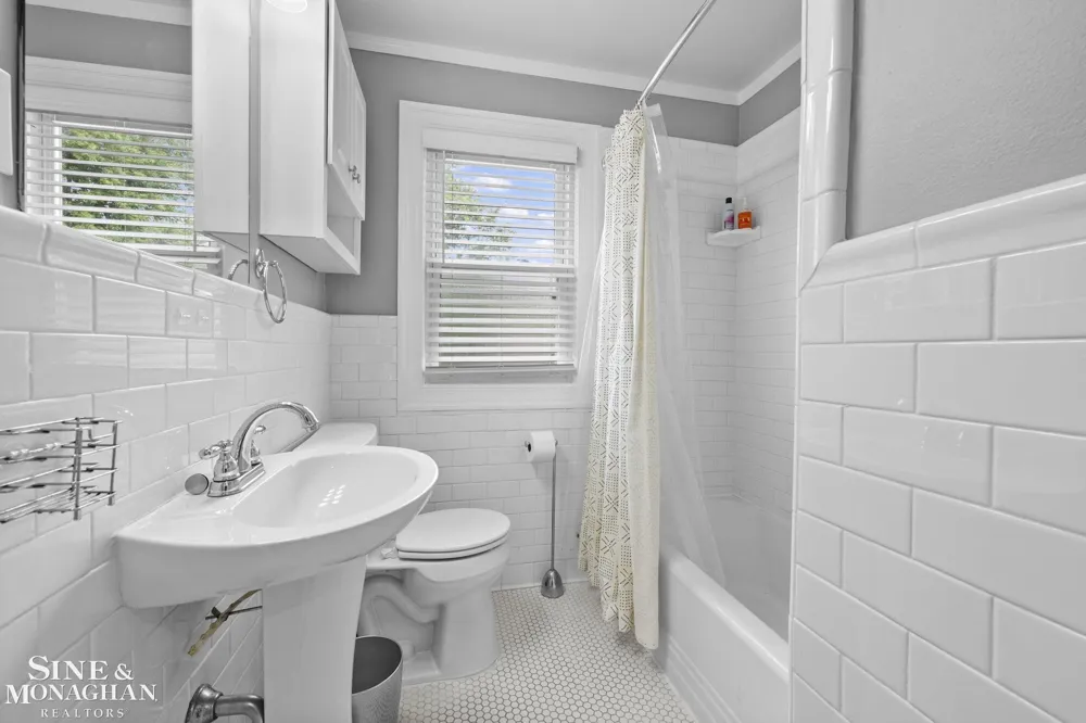 779 Saint Clair Street Grosse Pointe City, MI 48230