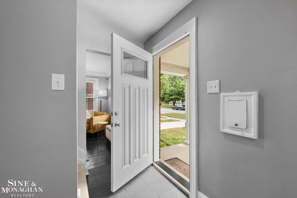 779 Saint Clair Street Grosse Pointe City, MI 48230