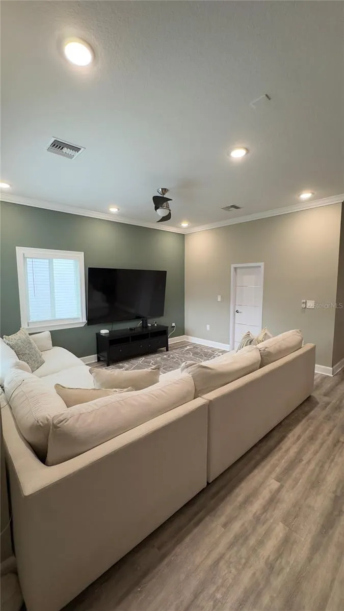 1964 GREENBRIAR TERRACE Davenport, FL 33837