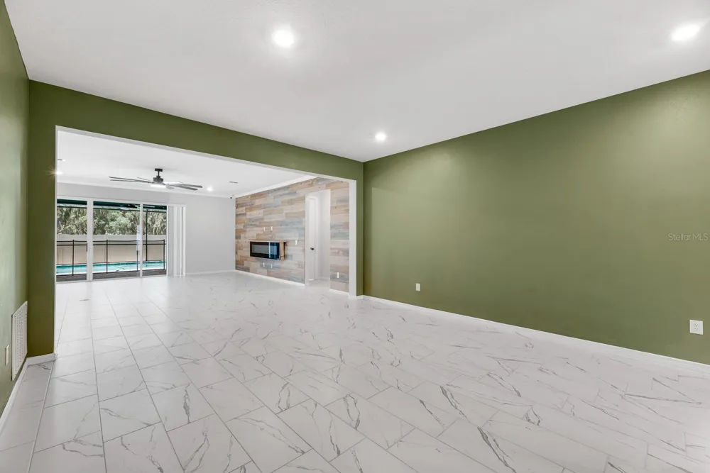 12919 WILLOW GROVE DRIVE Riverview, FL 33579