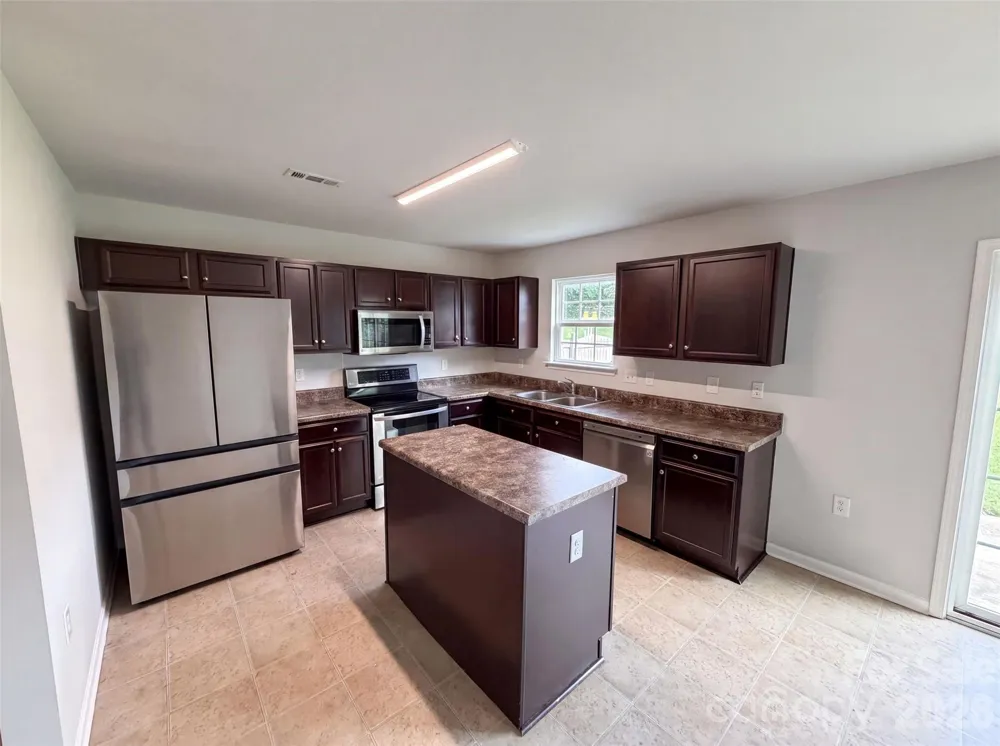 802 Bartram Avenue Concord, NC 28025