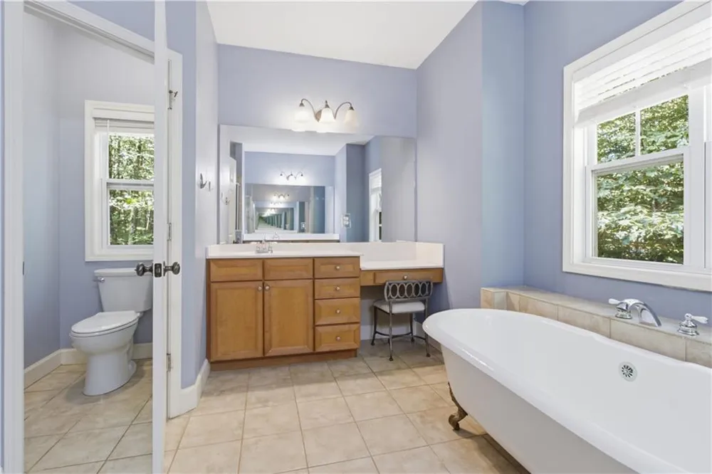 128 Fern Park Drive Dawsonville, GA 30534