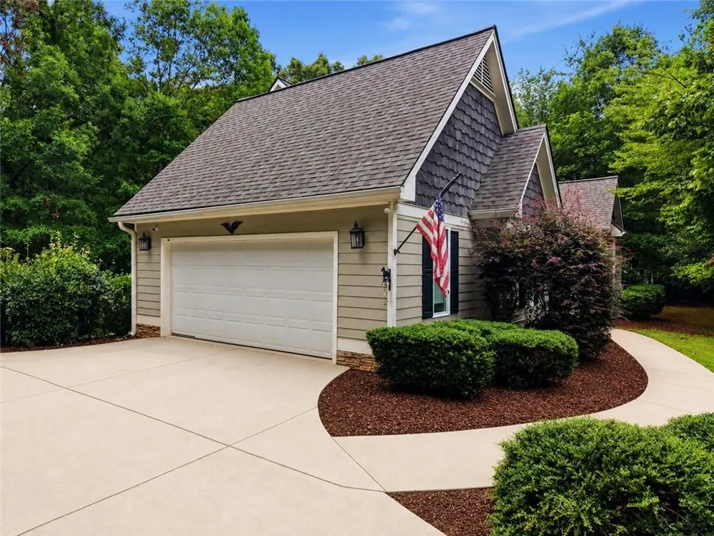 128 Fern Park Drive Dawsonville, GA 30534