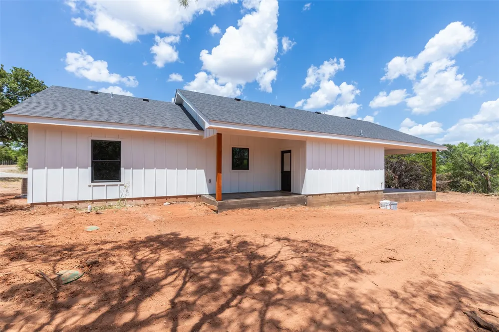 233 Britton Avenue Ovalo, TX 79541