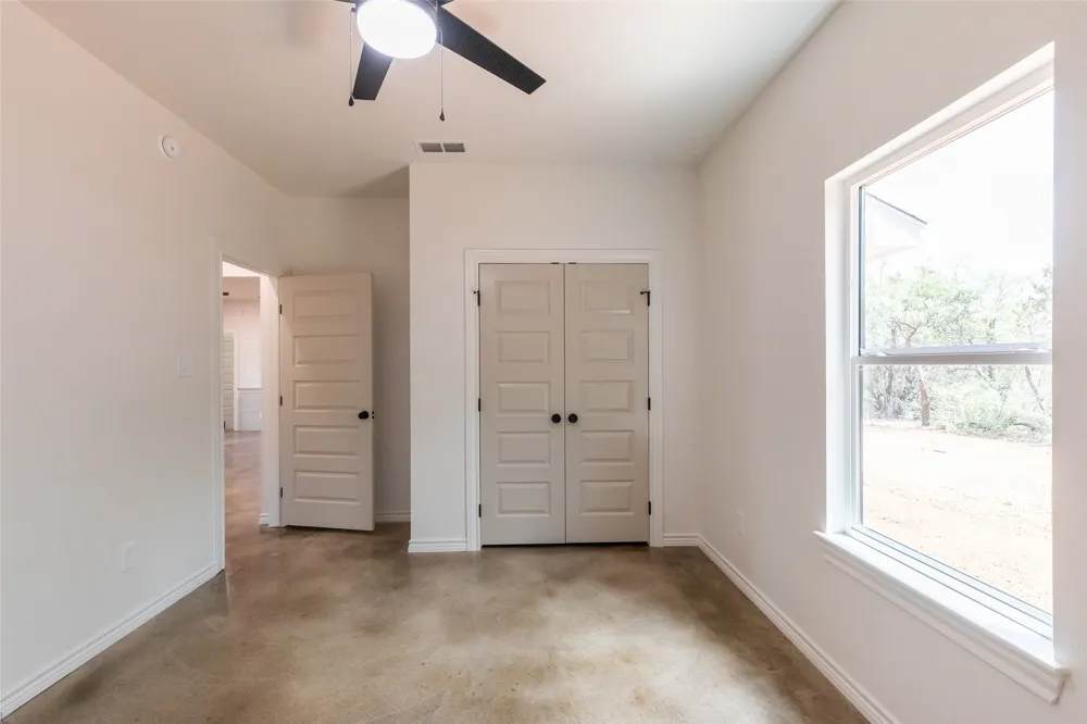 233 Britton Avenue Ovalo, TX 79541