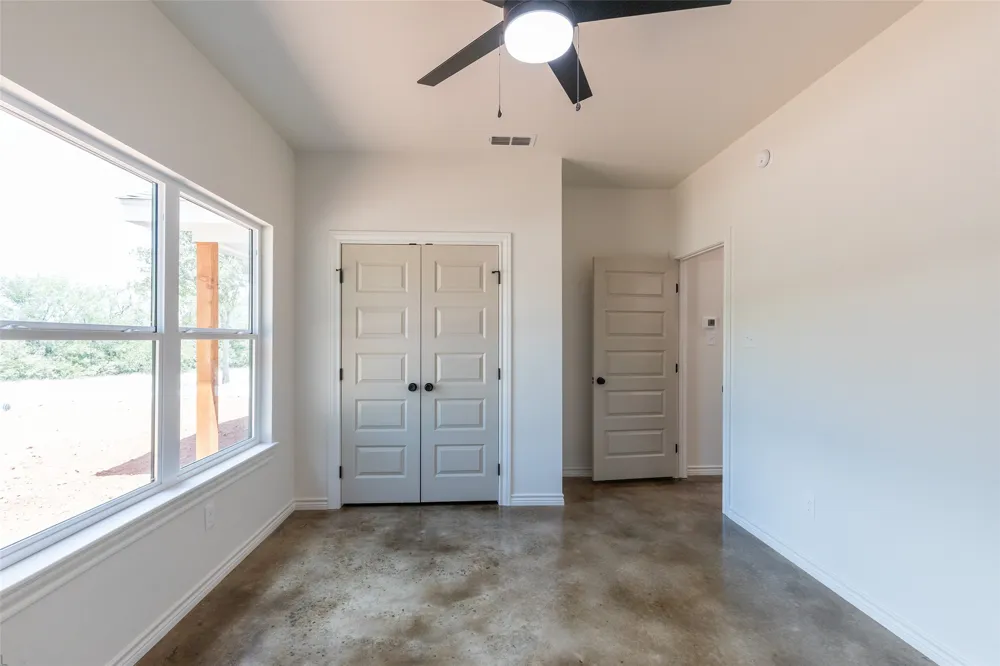 233 Britton Avenue Ovalo, TX 79541